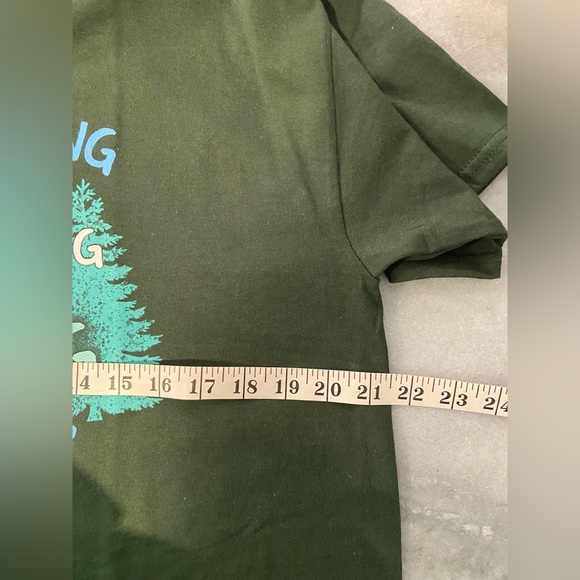 NWOT Green Size L Graphic Print Tee Shirt Love Camping Drinking Woods Funny - Picture 10 of 11
